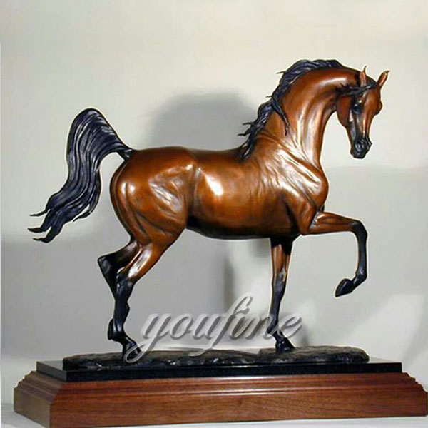 Handmade best quality hot sale bronze horse figurine for garden ornaments