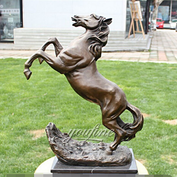 Hot Sale metal bronze horse figurines for garden decoration on selling
